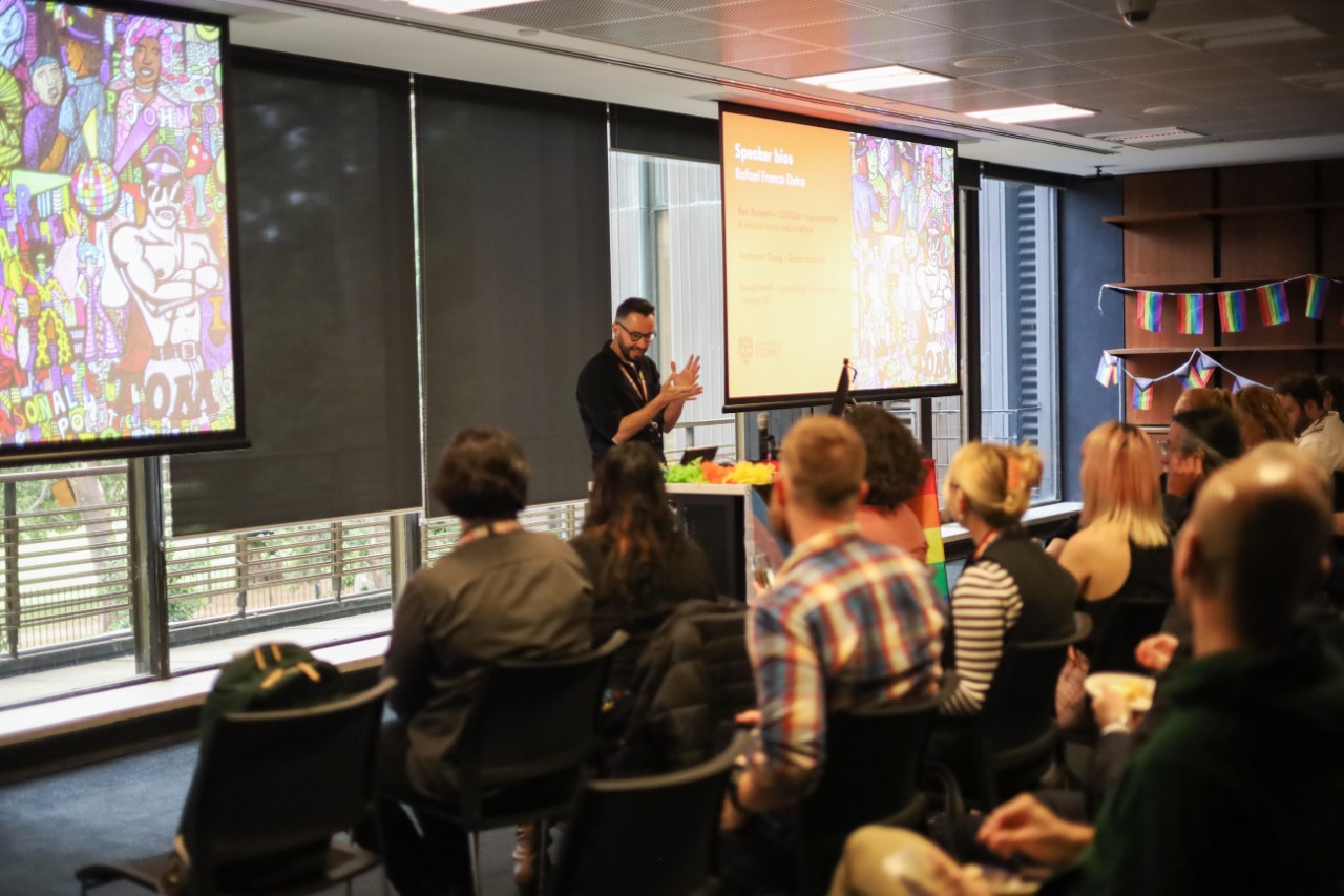 Rafael Franca Dutra introducing the speakers